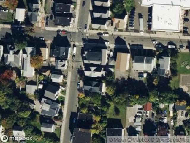 House for sale in Bridgeport