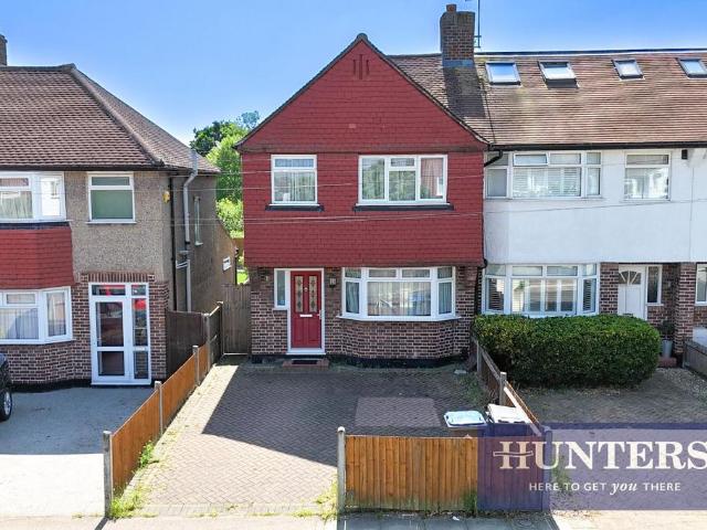 House for rent in Motspur Park, Greater London