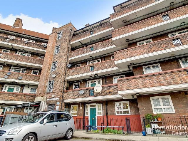 Apartment for rent in Shacklewell, Greater London