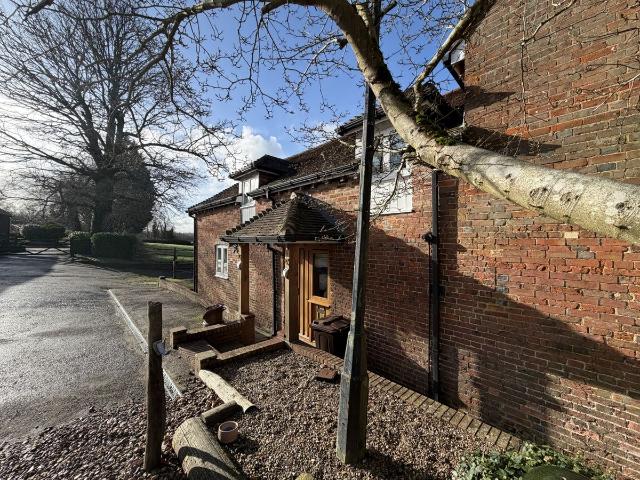 Apartment for rent in Capel, Sandown Park
