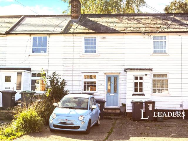 Apartment for rent in Brook Street, Bourne Vale