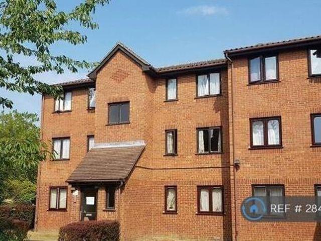 House for rent in Cat Hill, Greater London