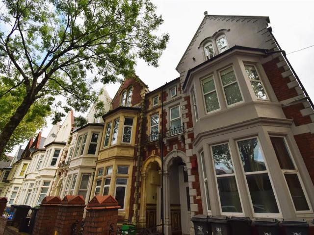 Apartment for rent in Plasnewydd, Falcon Lodge