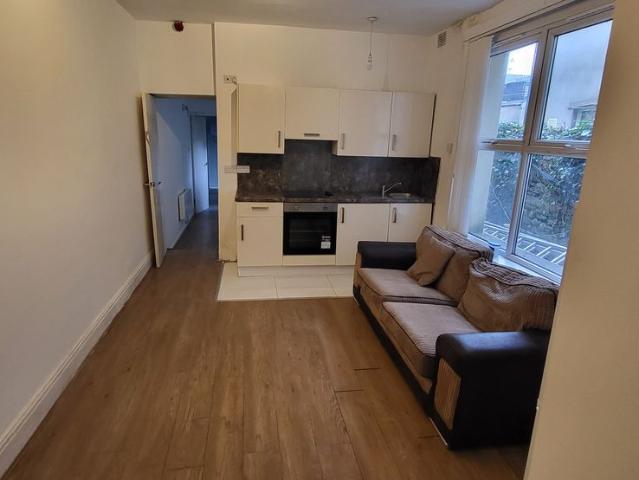 Apartment for rent in Plasnewydd, Cardiff