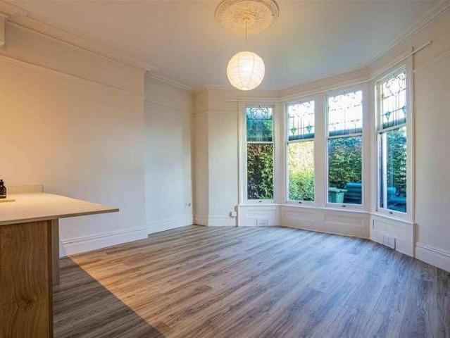 Apartment for rent in Penylan, Falcon Lodge