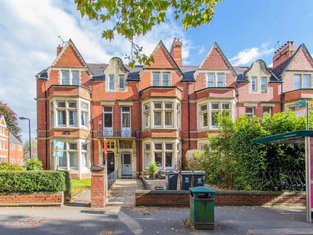 Apartment for rent in Plasnewydd, Falcon Lodge