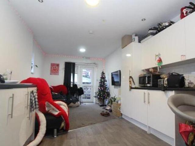 House for rent in Lyons, Greater London