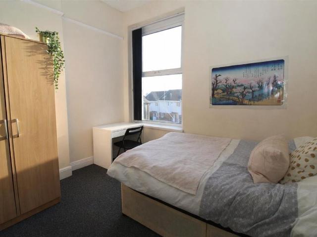 Apartment for rent in Plasnewydd, Falcon Lodge