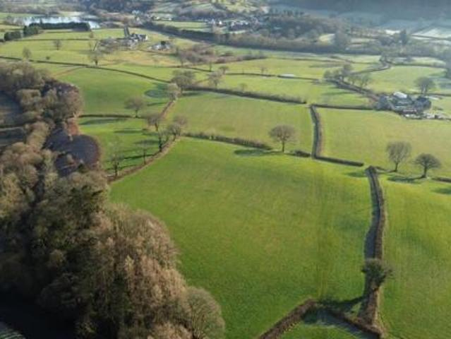 House for sale in Llanybydder, Wales