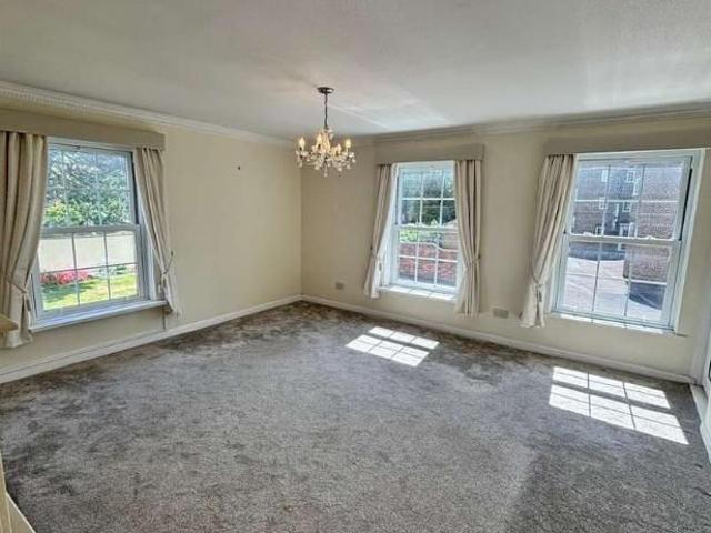 Apartment for rent in Budlake, Devon
