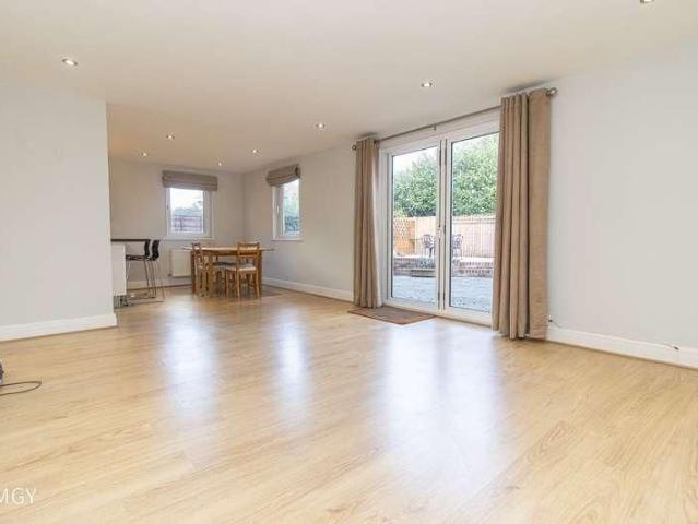 Apartment for rent in Llandaff, Cardiff