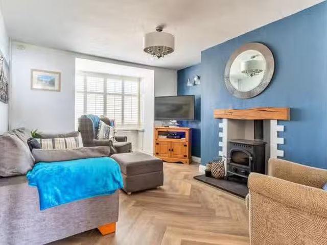 Apartment for rent in Mynytho, Wales