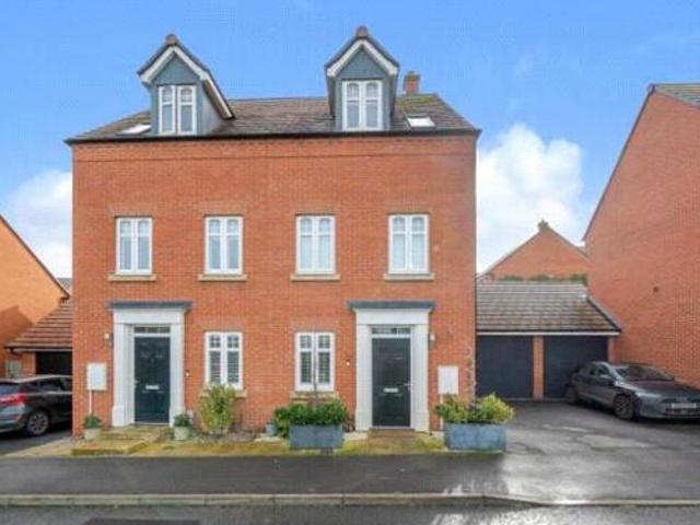 House for sale in St Rumbolds Fields, Buckingham