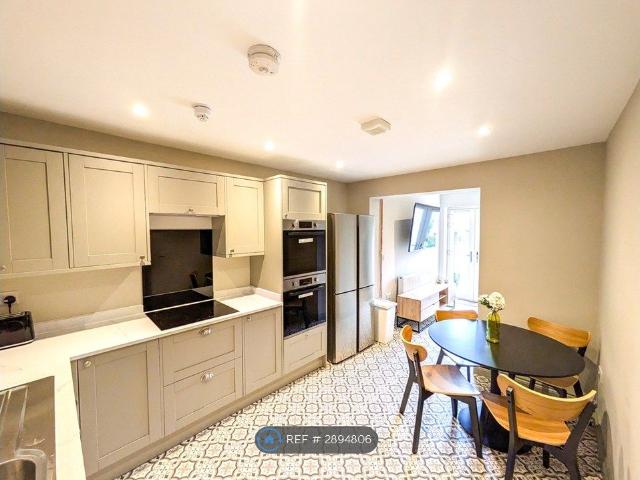 Room for rent in Feckenham, City Of Bristol