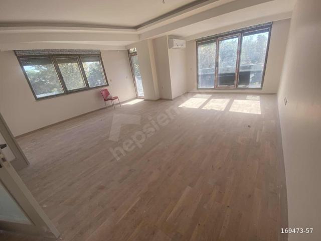 Orhangazi Mahallesi, Pendik içerisinde satılık mülk