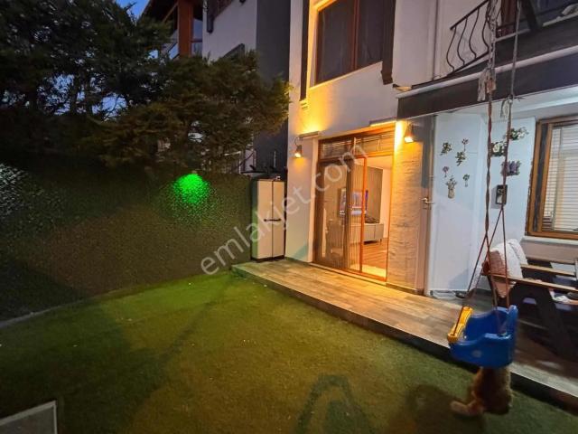 Yenişehir Mahallesi, Pendik içerisinde kiralık Villa