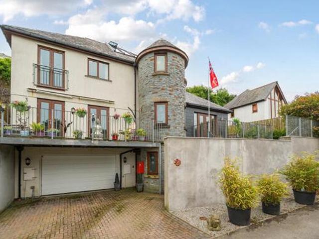 House for sale in Looe, Cornwall
