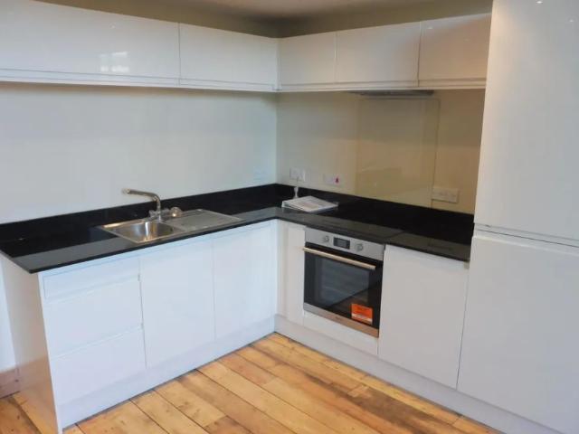 Apartment for rent in Saltmead, Falcon Lodge