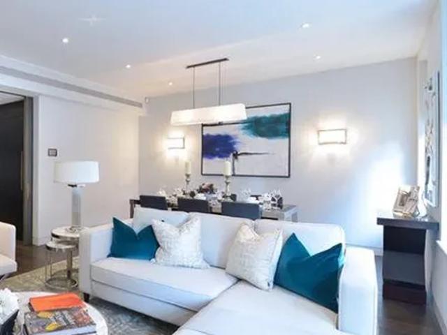 Apartment for rent in Mayfair, Greater London