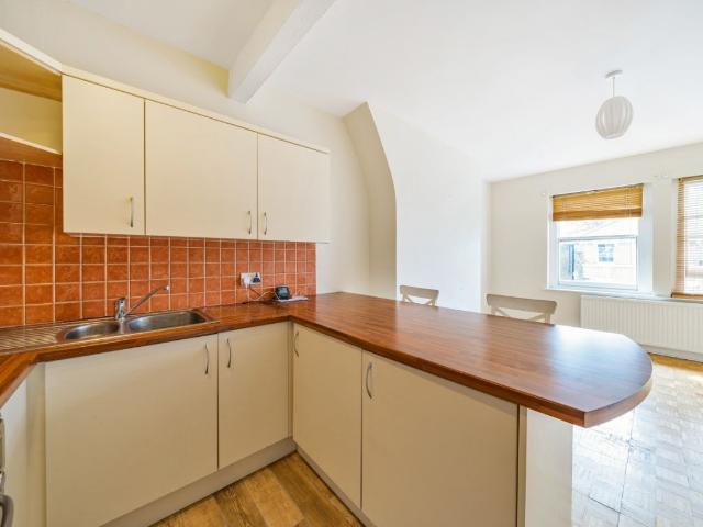 Apartment for rent in Loughborough Junction, Greater London