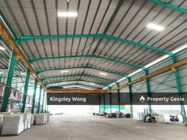 Warehouse for rent in Perak