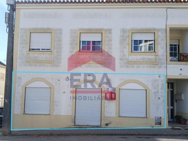 Loja venda em São Bernardino, Peniche