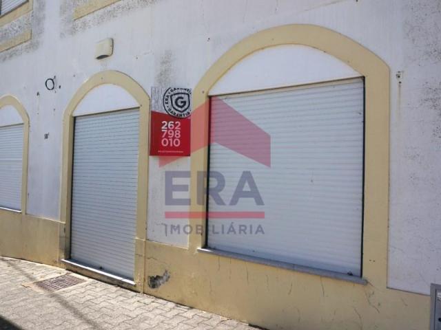 Loja venda em São Bernardino, Peniche
