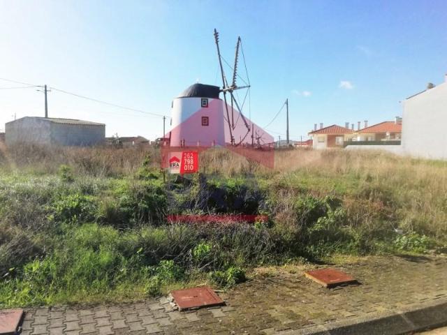 Terreno venda em Casais do Júlio, Peniche