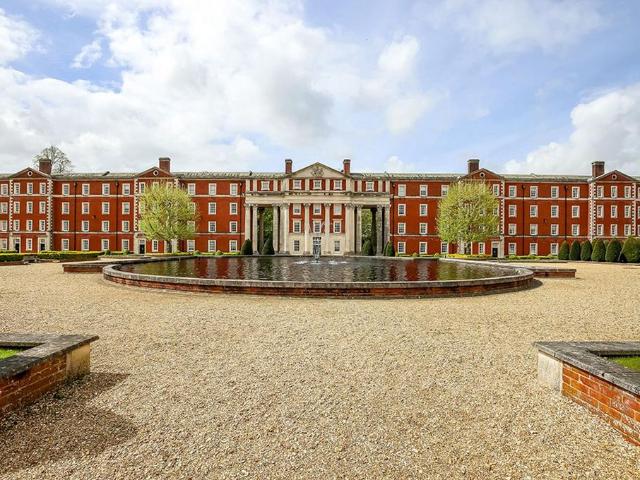 House for rent in The Close, Hampshire
