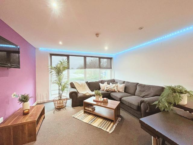 House for rent in Mount Wise