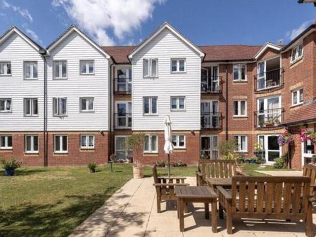 House for sale in The Butts, Kent