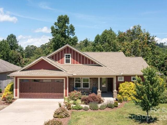 House for sale in Weaverville