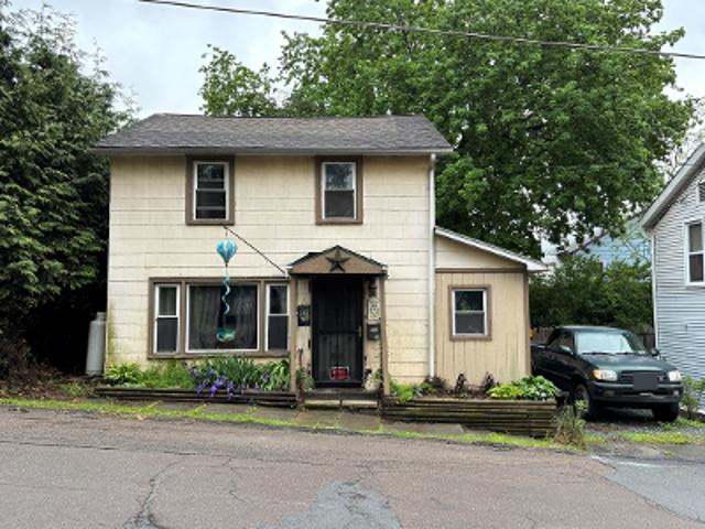 House for sale in Hawley, Pennsylvania