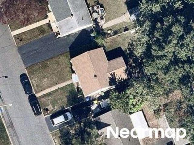 House for sale in Edison, New Jersey