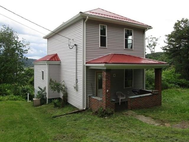 House for sale in Lyndora House for sale in Lyndora