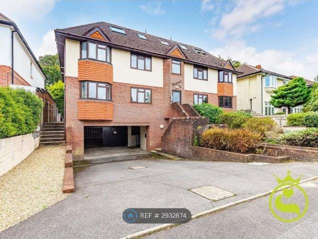 Apartment for rent in Penn Hill, Poole