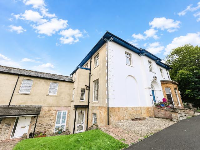 Room for rent in Yeovil, Somerset