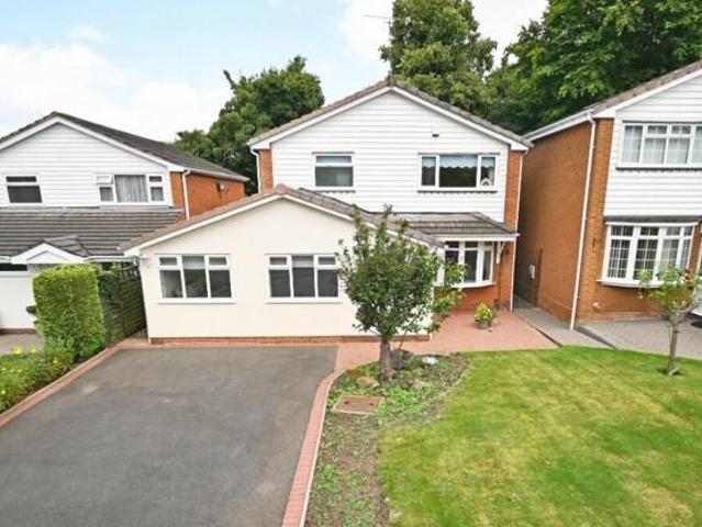 House for sale in Goldthorn Hill, West Midlands