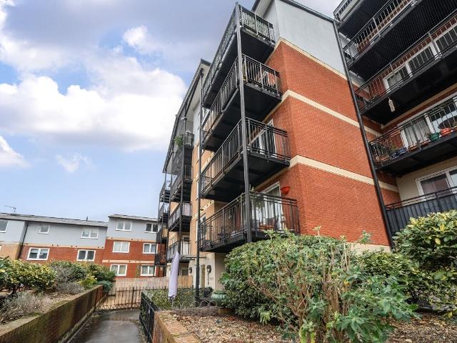 Apartment for rent in The Cedars Estate, Three Rivers