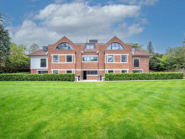 House for rent in Penn, Knotty Green
