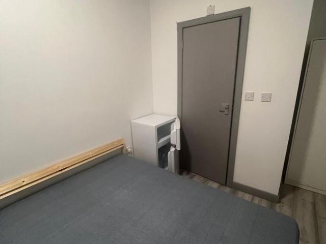 Apartment for rent in Beaconsfield, Knotty Green
