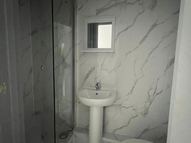 Apartment for rent in Beaconsfield, Knotty Green