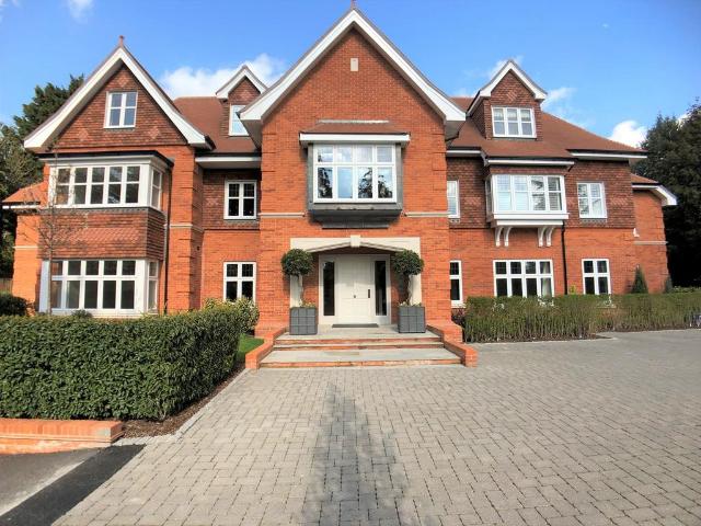 House for rent in Penn, Knotty Green