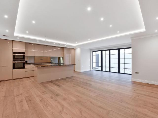Apartment for rent in Penn, Knotty Green