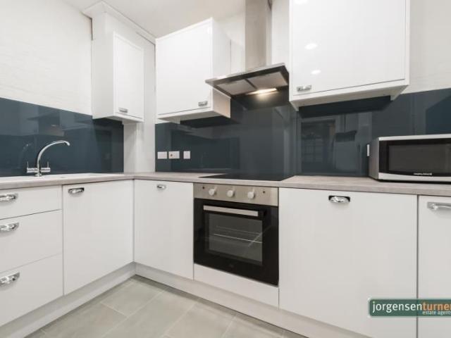 Apartment for rent in Shepherd's Bush, Greater London