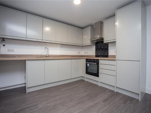 Apartment for rent in Prestbury, Golden Valley
