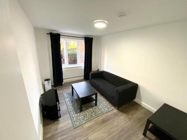 Apartment for rent in Woodhouse, West Yorkshire