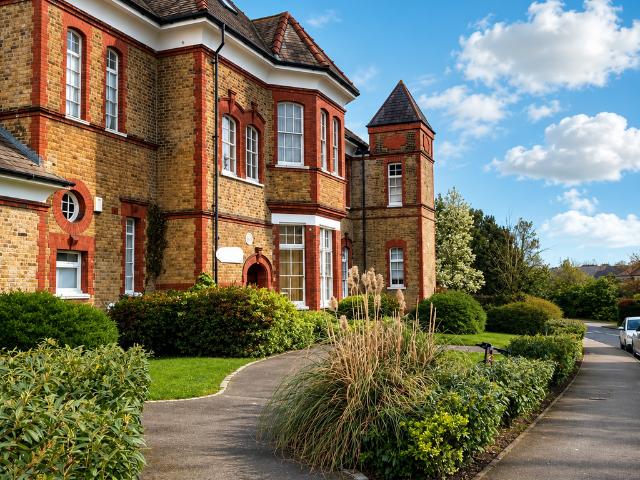Apartment for rent in Southgate, Oakwood