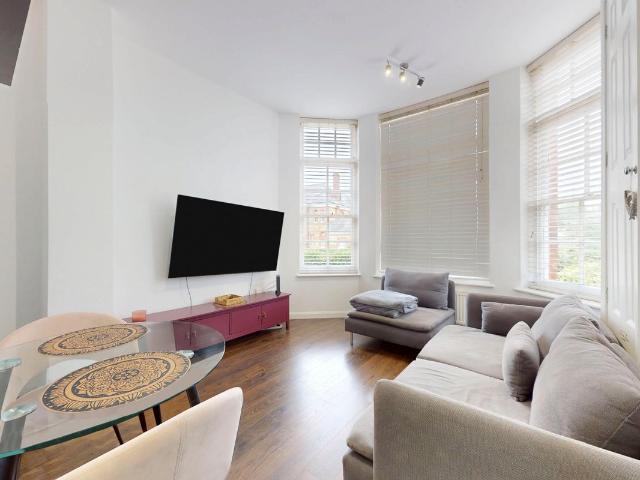 Apartment for rent in Southgate, Oakwood