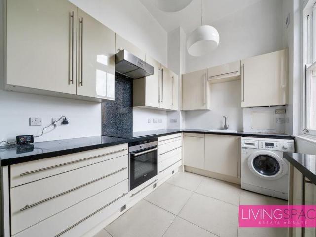 Apartment for rent in Southgate, Oakwood